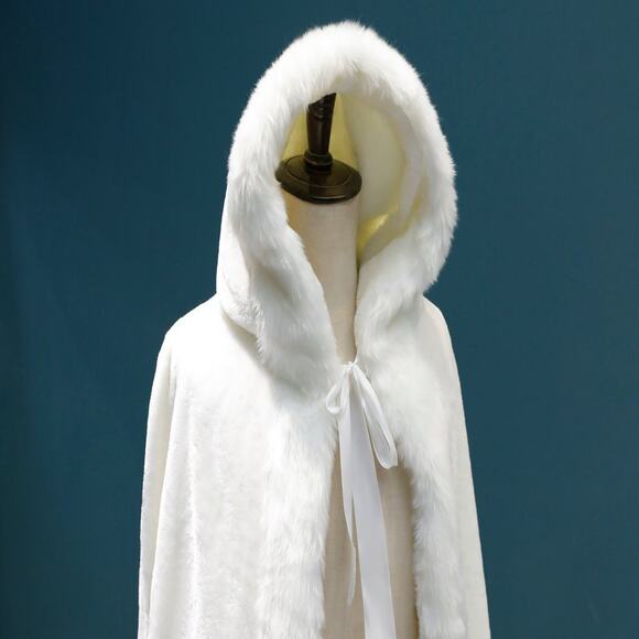 Faux Fur hooded cape, Faux Fur Bridal Wrap cape, White Wedding, Bridal Fur cape - Picture 3 of 10